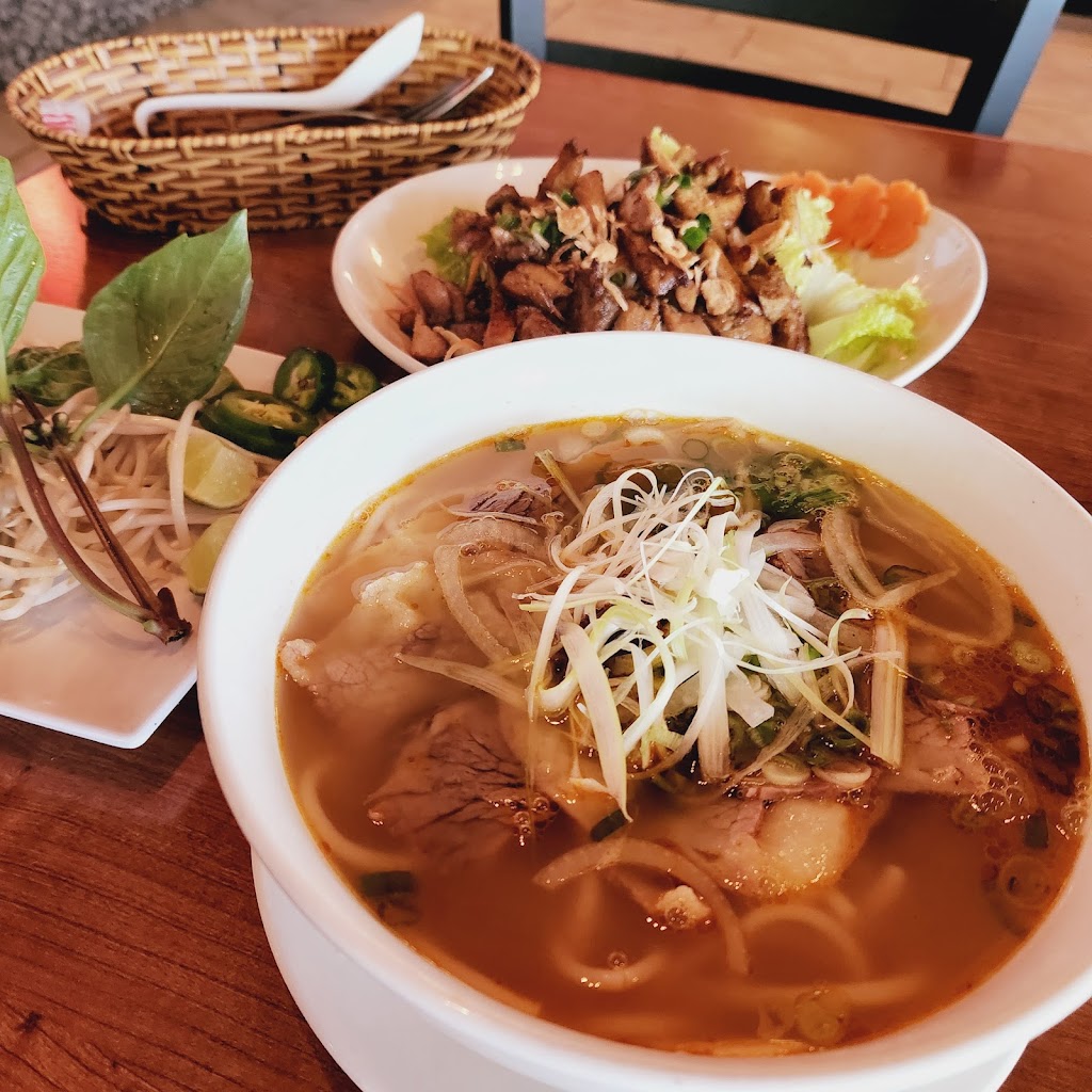 TotO Pho & Boil | 550 Oyster Point Rd A, Newport News, VA 23602, USA | Phone: (757) 369-0948