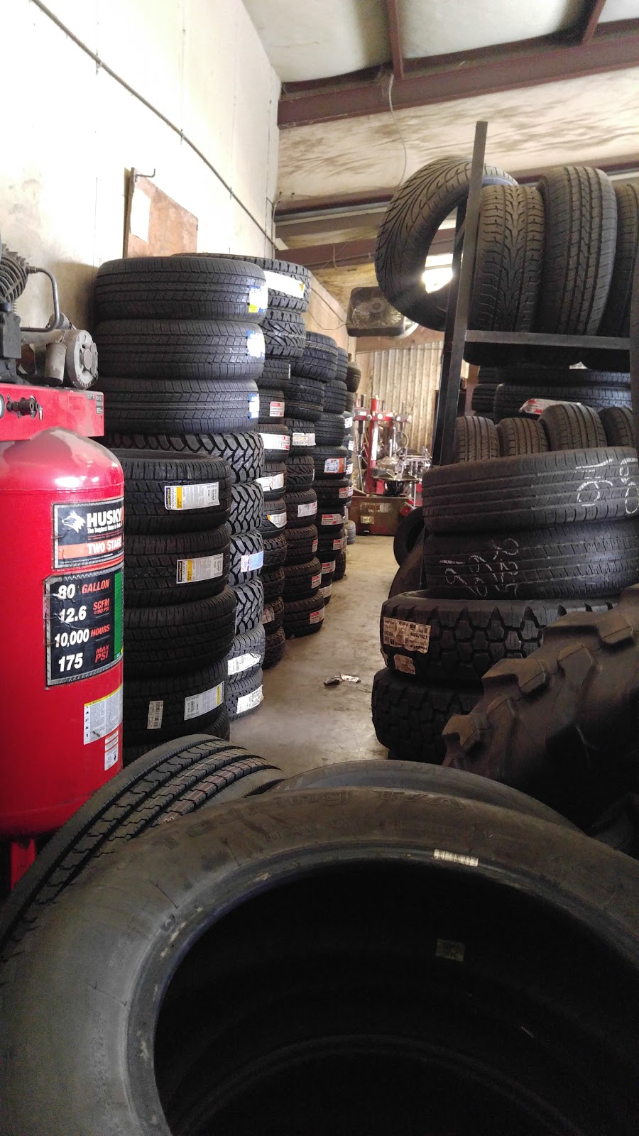 C & T Tires | 908 S Virginia St, Terrell, TX 75160, USA | Phone: (469) 837-9308