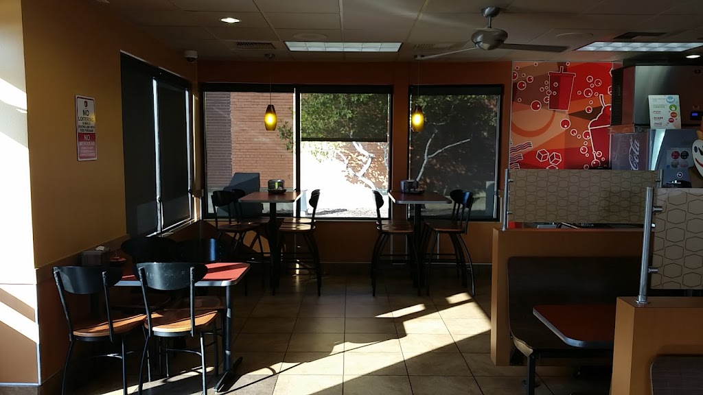 Jack in the Box | 1301 N Hampton Rd, Dallas, TX 75208, USA | Phone: (214) 941-1484