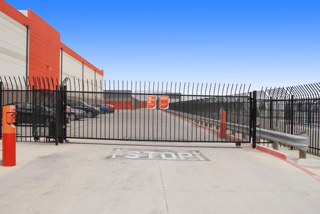 Public Storage | 10555 N Fwy, Fort Worth, TX 76177, USA | Phone: (817) 477-6205