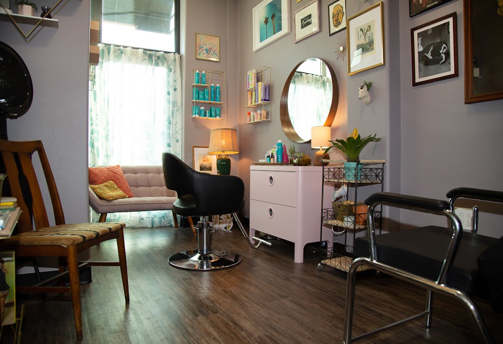 Sarah Kempton Studio | Phenix Salon Suites, 15314 Detroit Ave, Lakewood, OH 44107, USA | Phone: (440) 796-5095