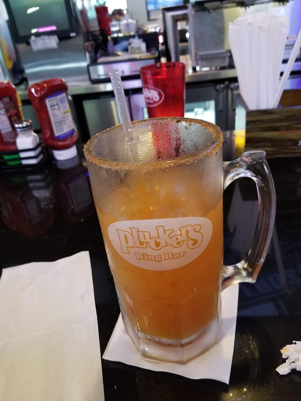 Pluckers Wing Bar | 2958 East Sam Houston Pkwy S, Pasadena, TX 77503, USA | Phone: (346) 344-9464