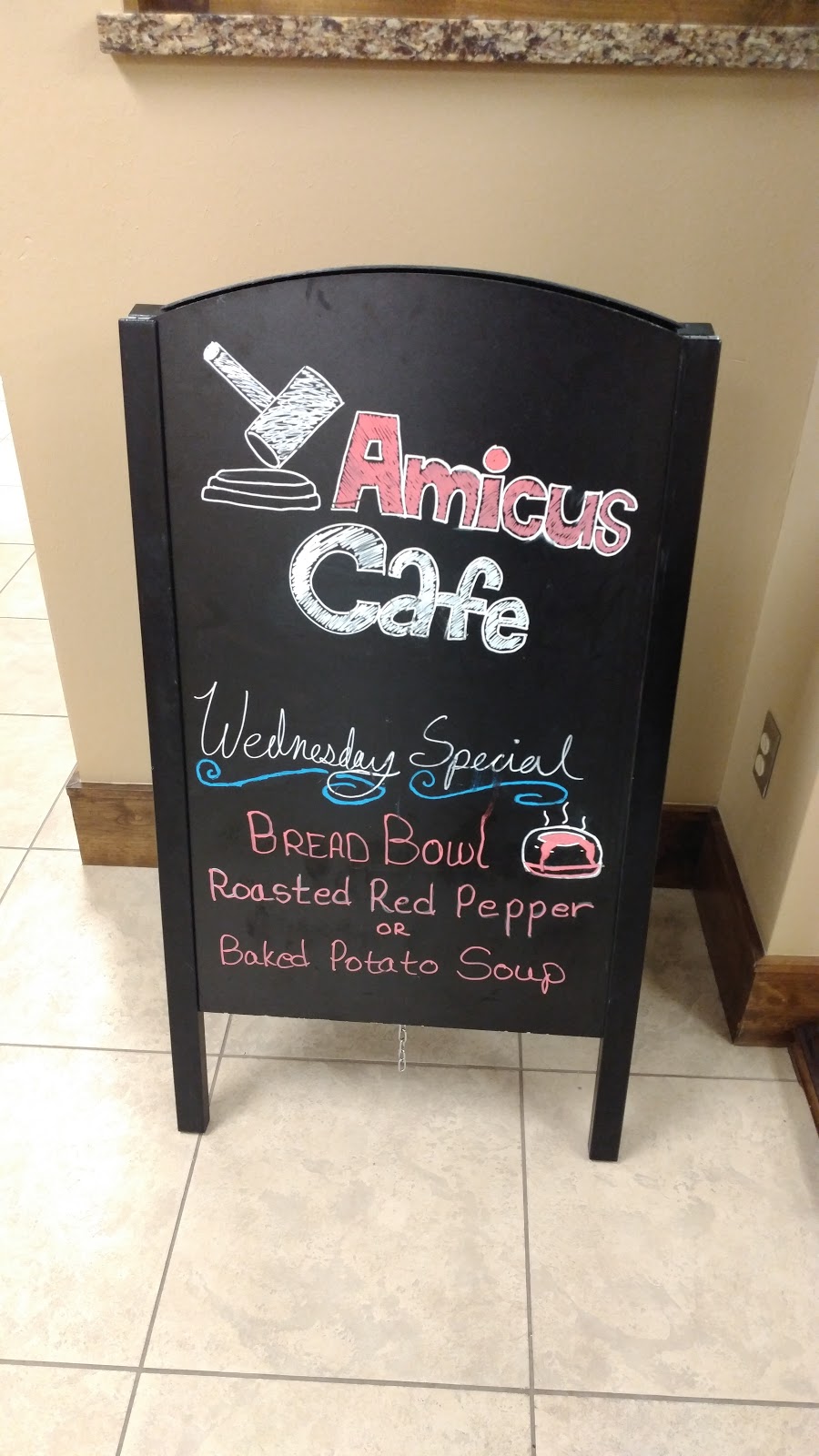 Amicus Café | 300 W Timberdell Rd, Norman, OK 73072 | Phone: (405) 325-2117