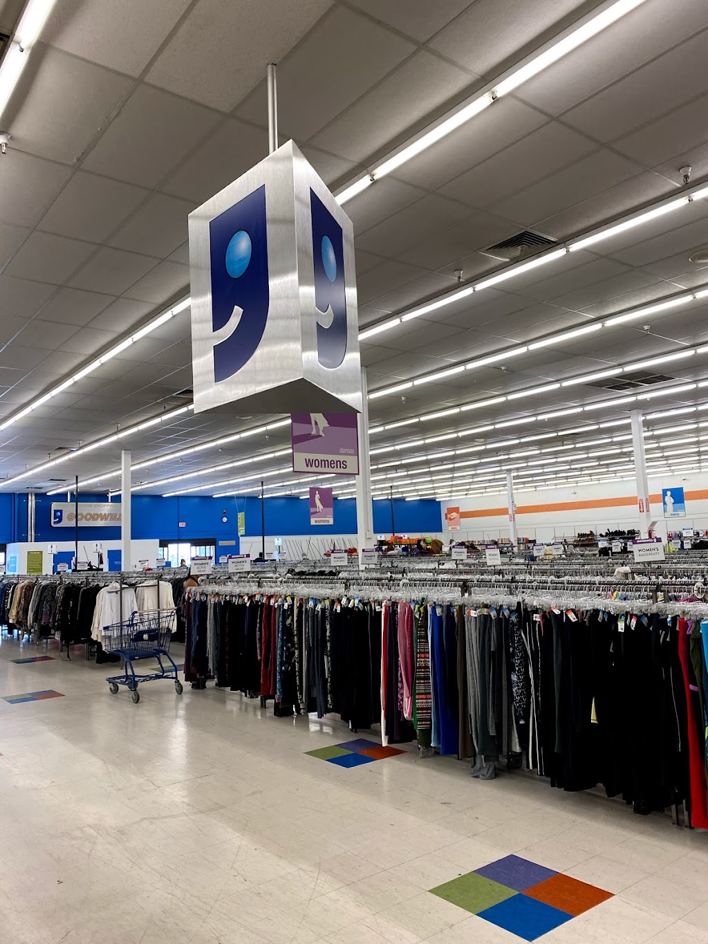 Goodwill | Phoenix, AZ 85033, USA | Phone: (623) 846-4900