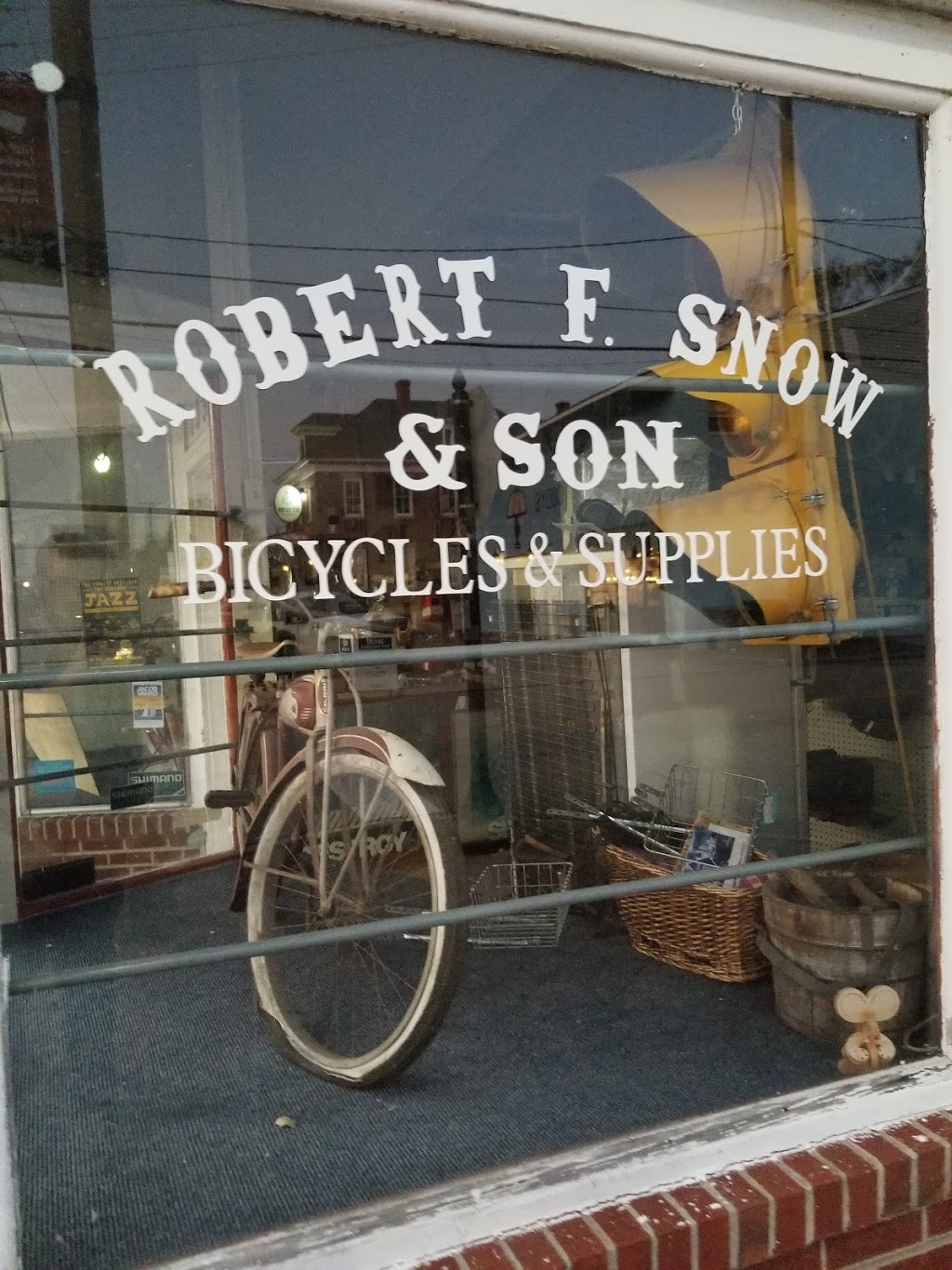 Robert F Snow and Son Bicycles And Supplies | 135 E Mellen St, Hampton, VA 23663, USA | Phone: (757) 723-1011