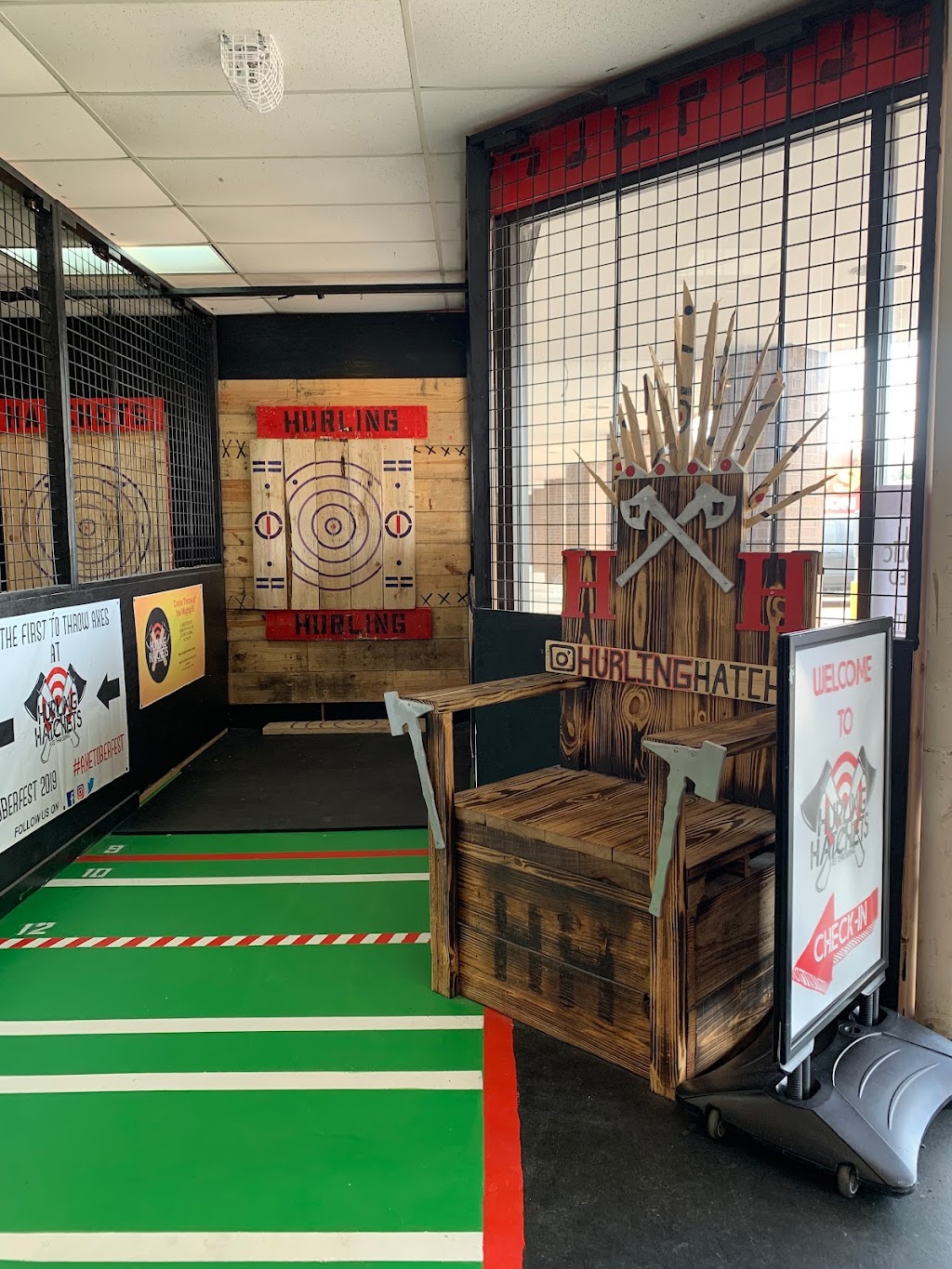 Hurling Hatchets Axe Throwing | 12344 Gulf Fwy Ste L, Houston, TX 77034, USA | Phone: (281) 612-2447