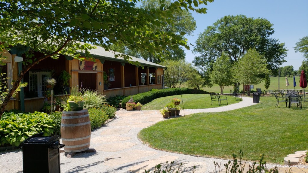 Somerset Ridge Vineyard & Winery | 29725 Somerset Rd, Paola, KS 66071, USA | Phone: (913) 491-0038