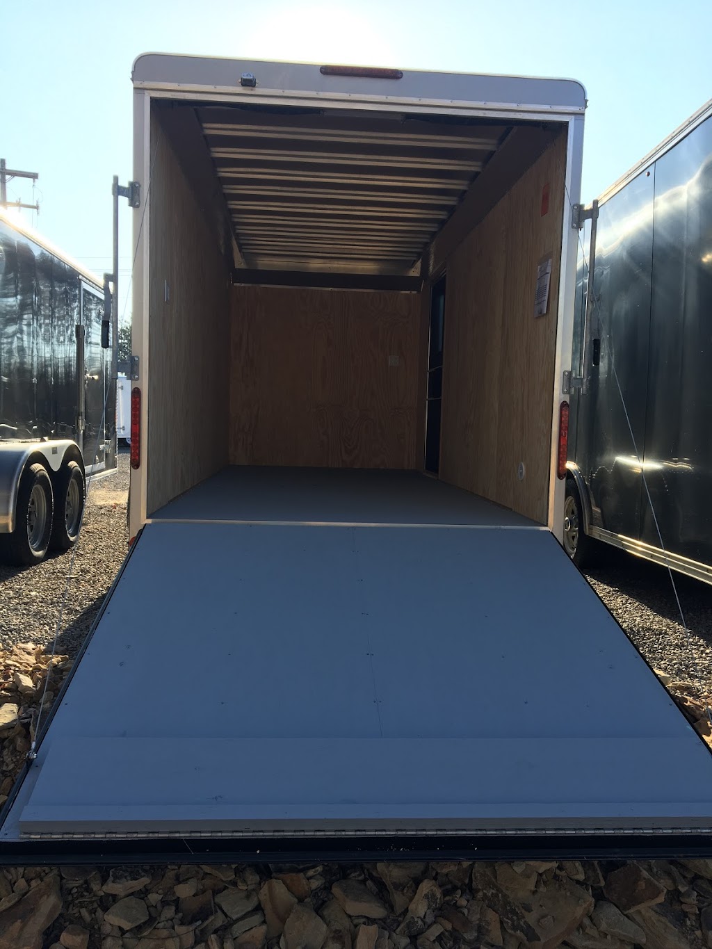 J&J Trailers and Equipment Sales | 19821 Paint Blvd, Shippenville, PA 16254, USA | Phone: (814) 226-6066