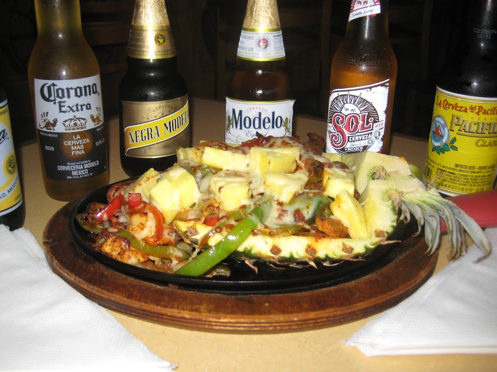 Fiesta Mexicana Downtown Benson | 702 E Parrish Dr, Benson, NC 27504 | Phone: (919) 207-5845