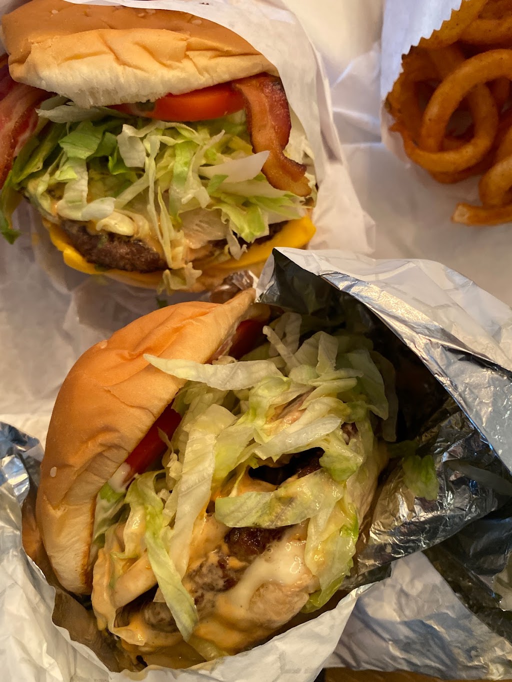 Cloud 9 Burgers | 5630 119th Ave SE, Bellevue, WA 98006 | Phone: (425) 747-4780