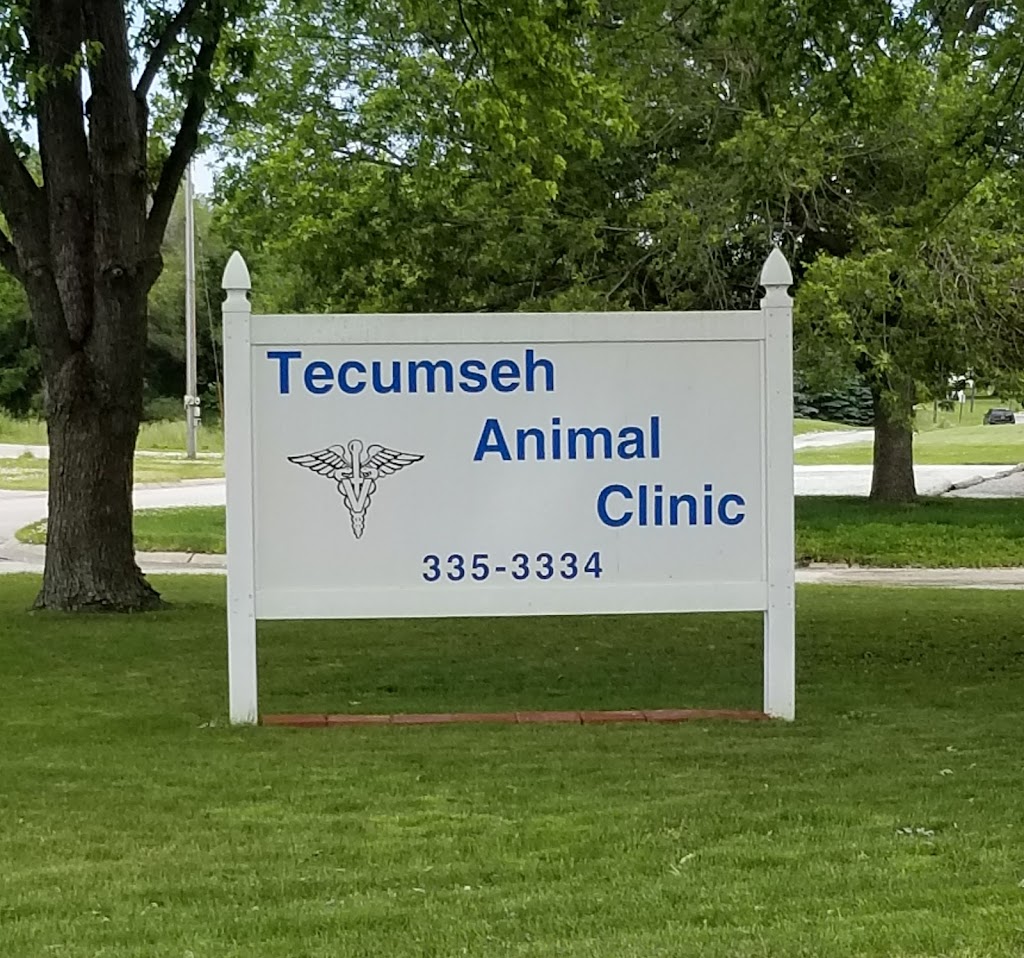 Tecumseh Animal Clinic | 420 S 9th St, Tecumseh, NE 68450, USA | Phone: (402) 335-3334