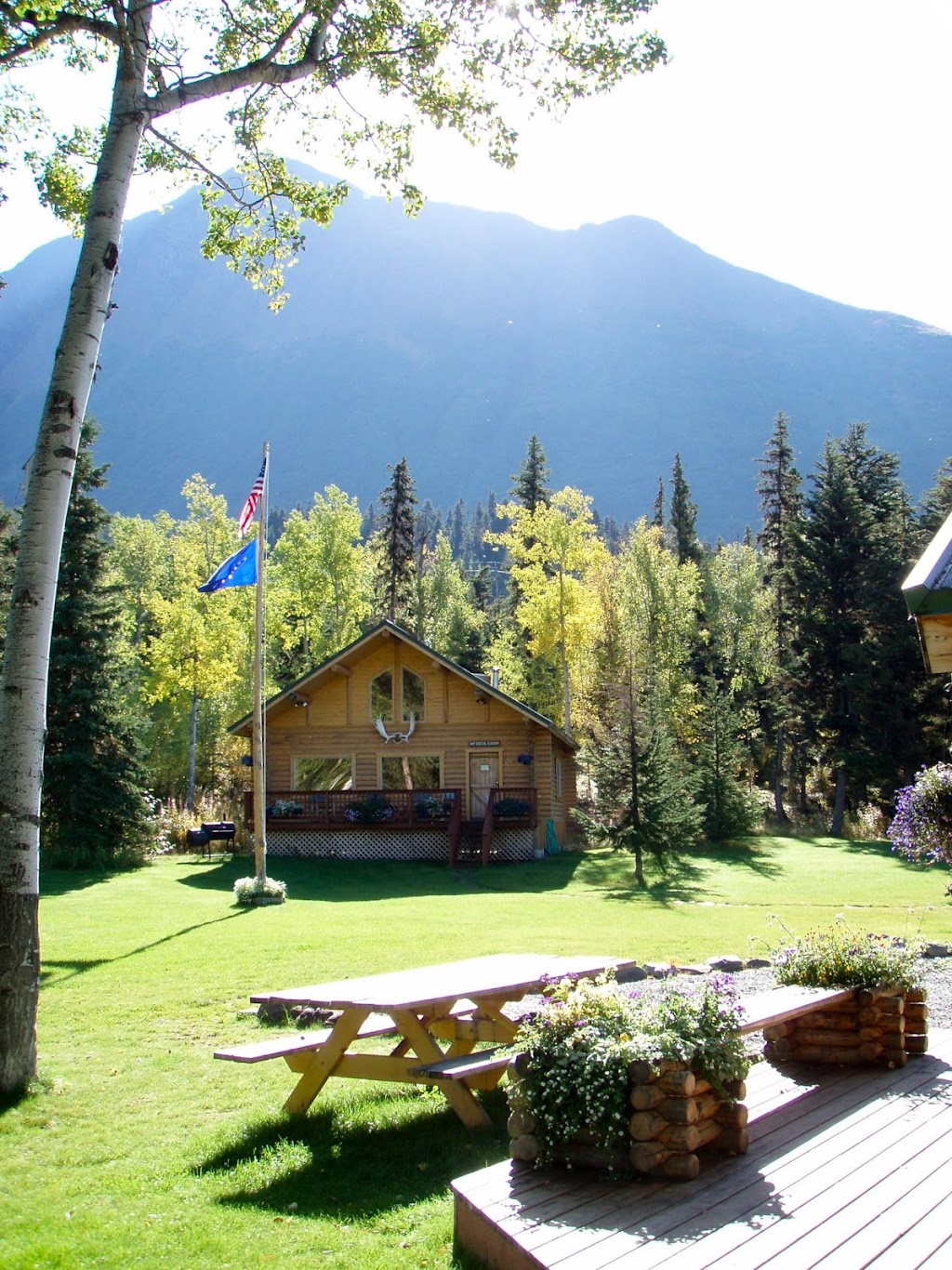 Alaska Heavenly Lodge | 34950 Blakley Dr, Cooper Landing, AK 99572, USA | Phone: (907) 599-0102