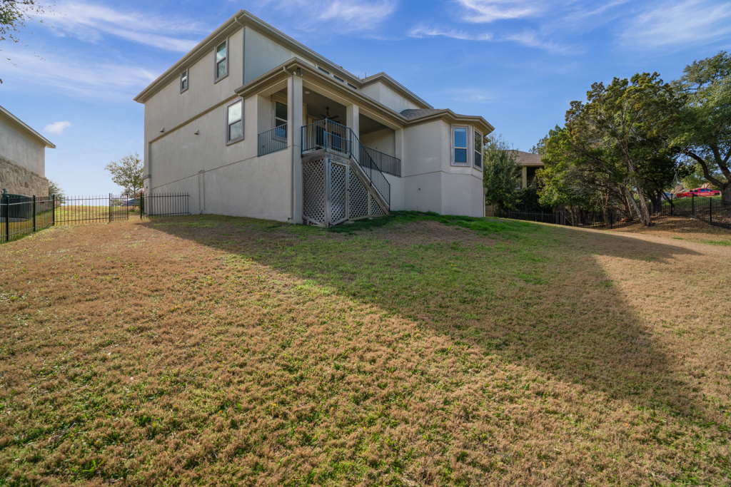 Austin Here I Come | 224 Aria Ridge #203, Lakeway, TX 78738, USA | Phone: (512) 947-6400