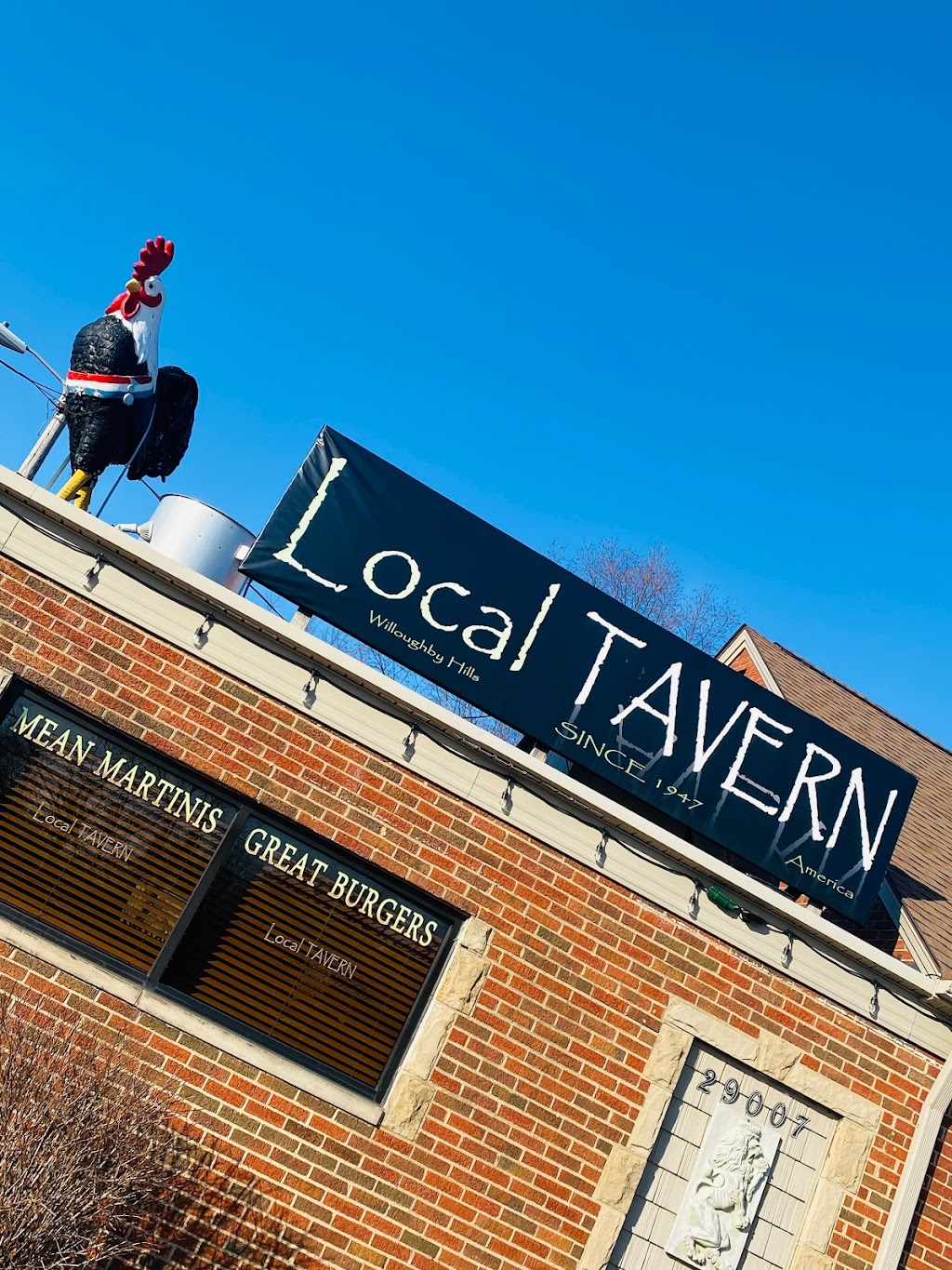 Local Tavern Willoughby Hills | 29007 Chardon Rd, Willoughby Hills, OH 44092, USA | Phone: (440) 833-4484