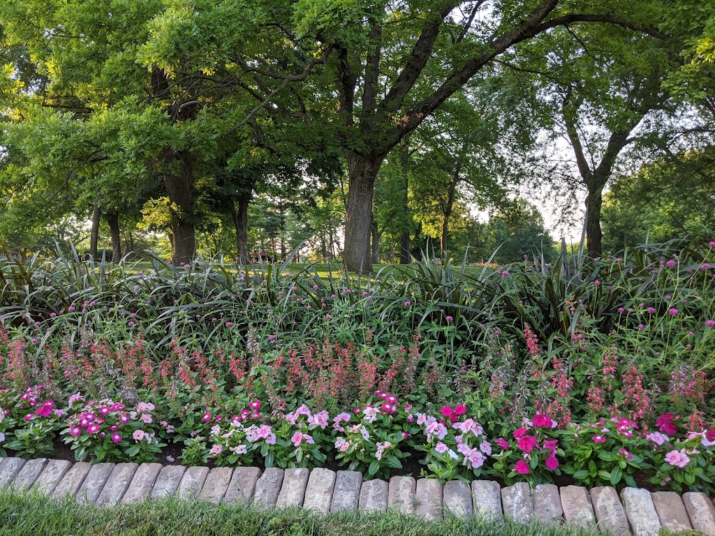 Mt Vernon Gardens | 6011 S 13th St, Omaha, NE 68107, USA | Phone: (402) 444-5955