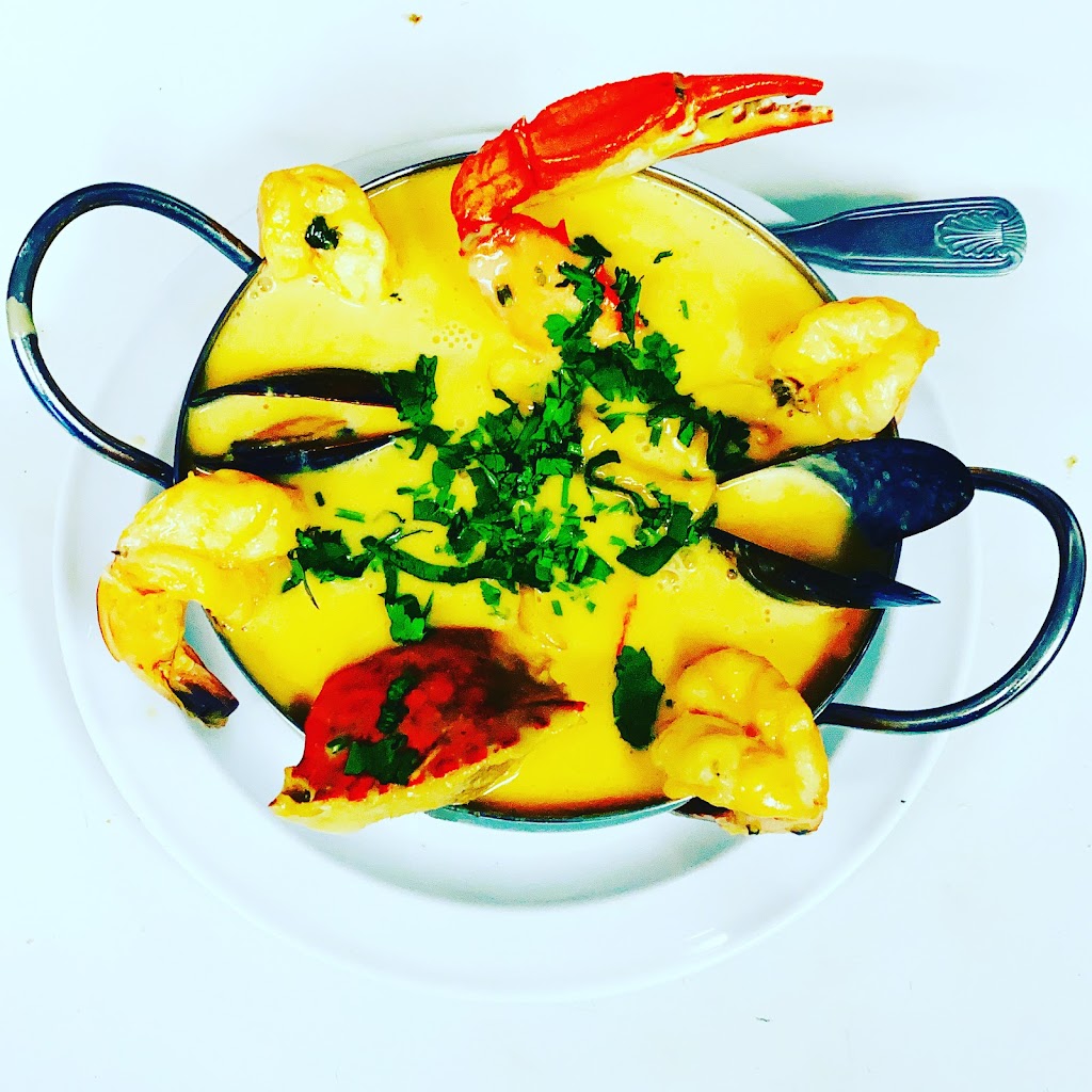 La Chiva Colombia Lonchera | 800 E 33rd St, Signal Hill, CA 90755, USA | Phone: (562) 623-8625