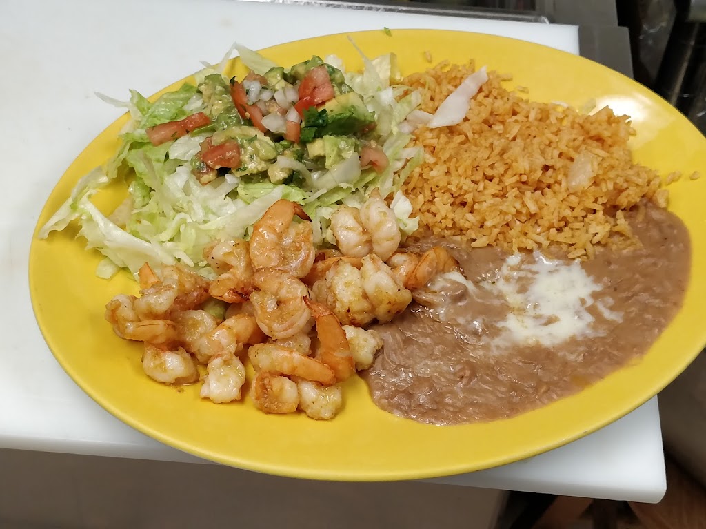 El Jarrito | 216 E Elm St, Yadkinville, NC 27055, USA | Phone: (336) 677-1447