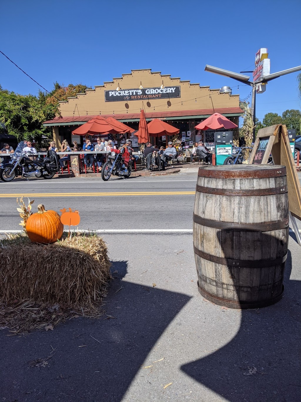 Big Bad Breakfast at the Country Boy | 4141 Old Hillsboro Rd, Franklin, TN 37064, USA | Phone: (615) 721-8109