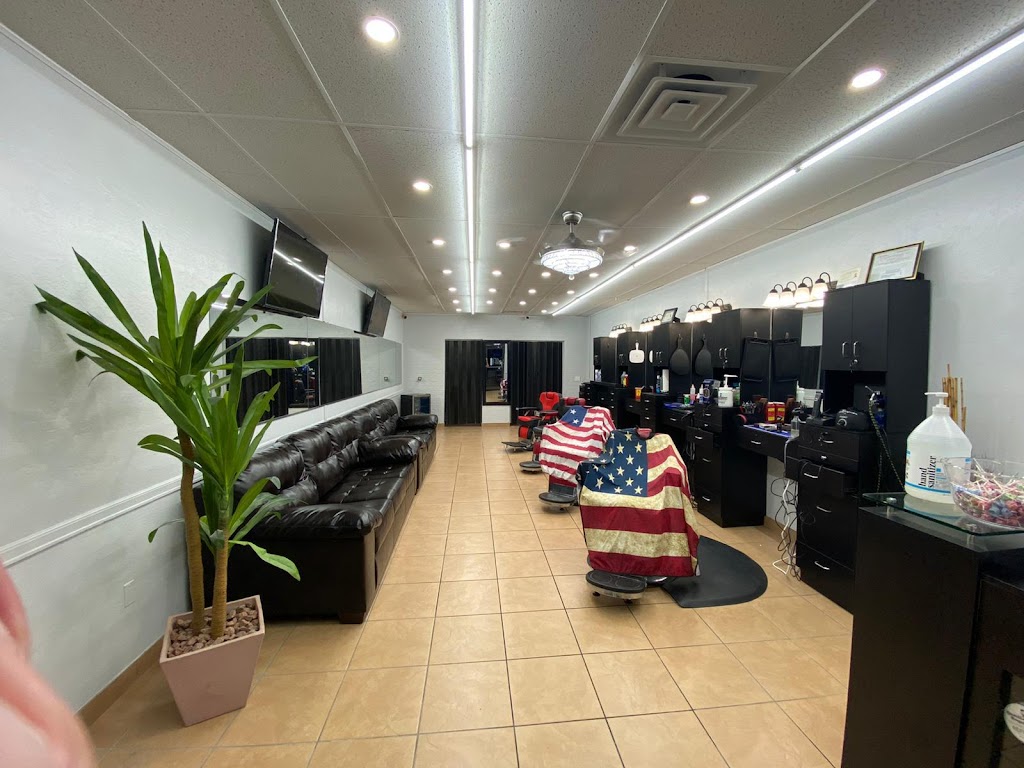 Luxury Barber Shop | 2324 W Northern Ave, Phoenix, AZ 85021, USA | Phone: (602) 368-7312