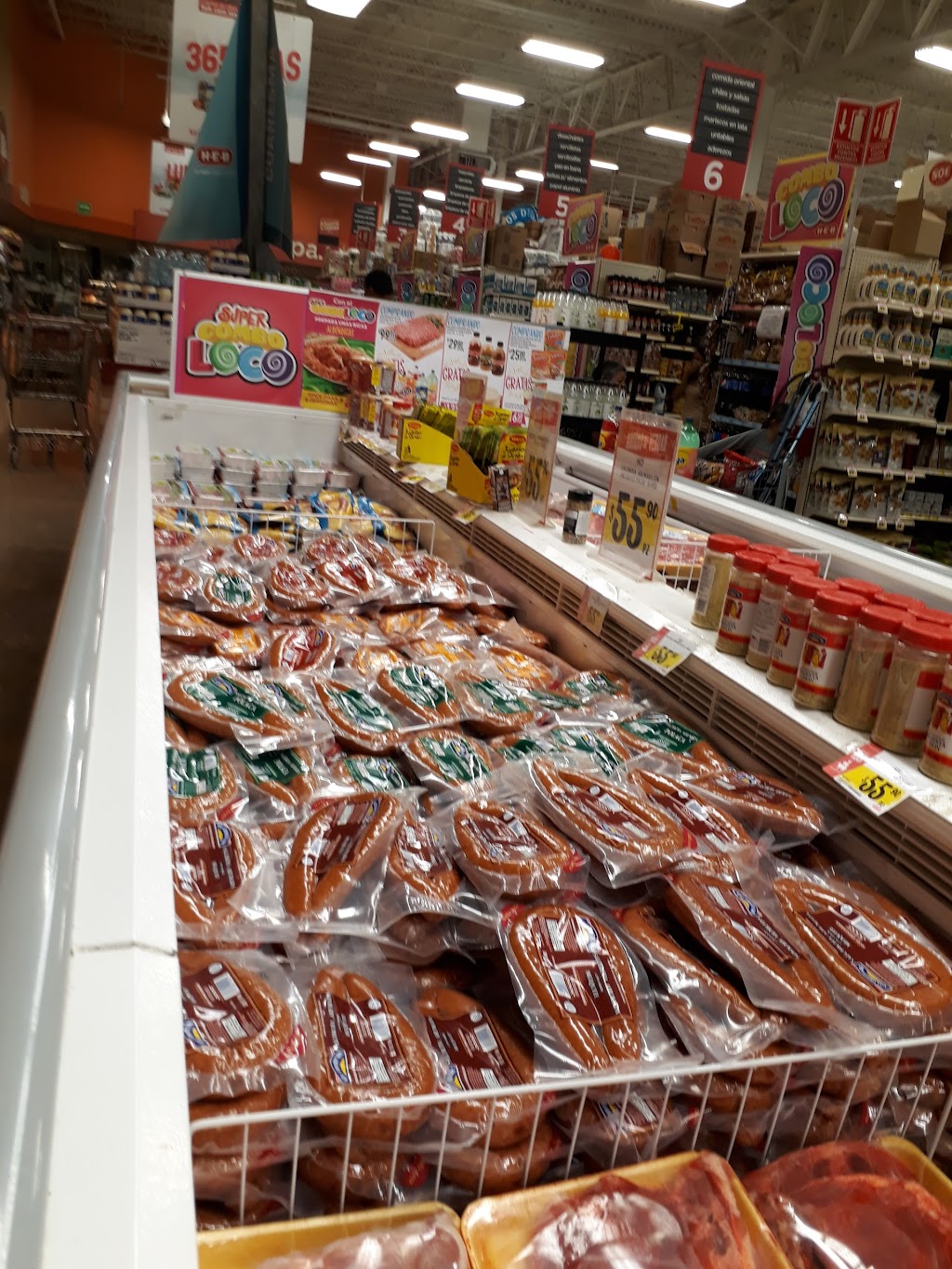 H-E-B Laredo | Av. Reforma 4400, México, 88280 Nuevo Laredo, Tamps., Mexico | Phone: 867 711 5020