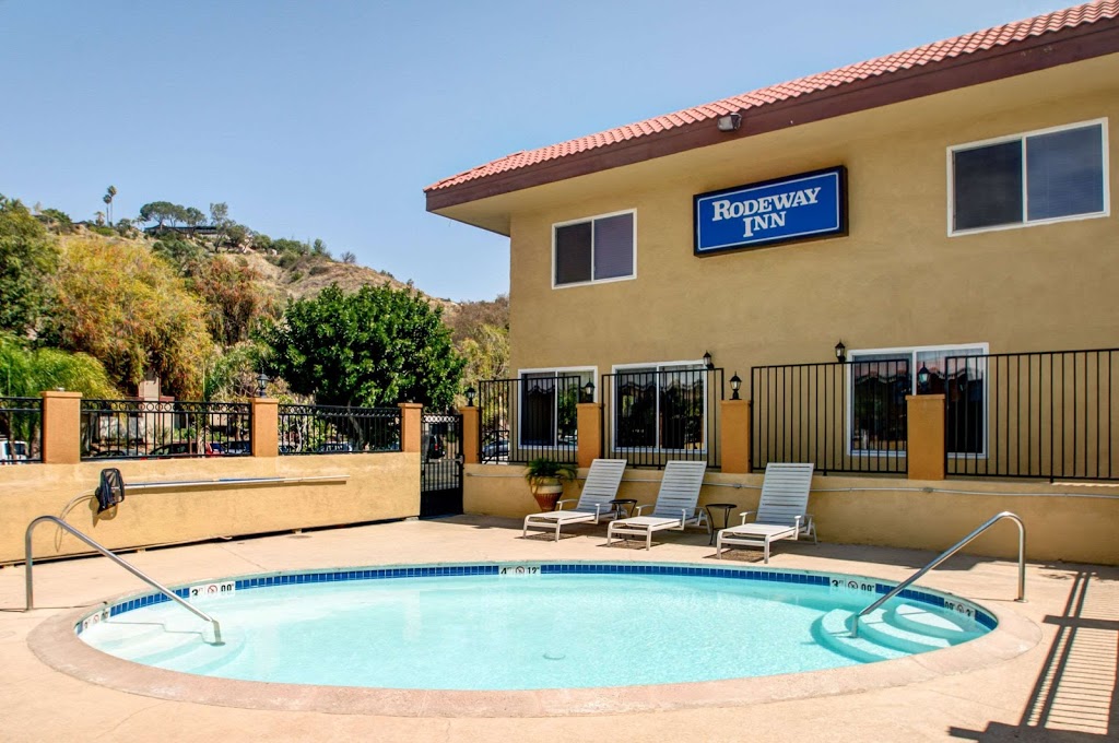 Rodeway Inn San Diego Near Sdsu | 5399 Adobe Falls Rd, San Diego, CA 92120, USA | Phone: (619) 287-8730