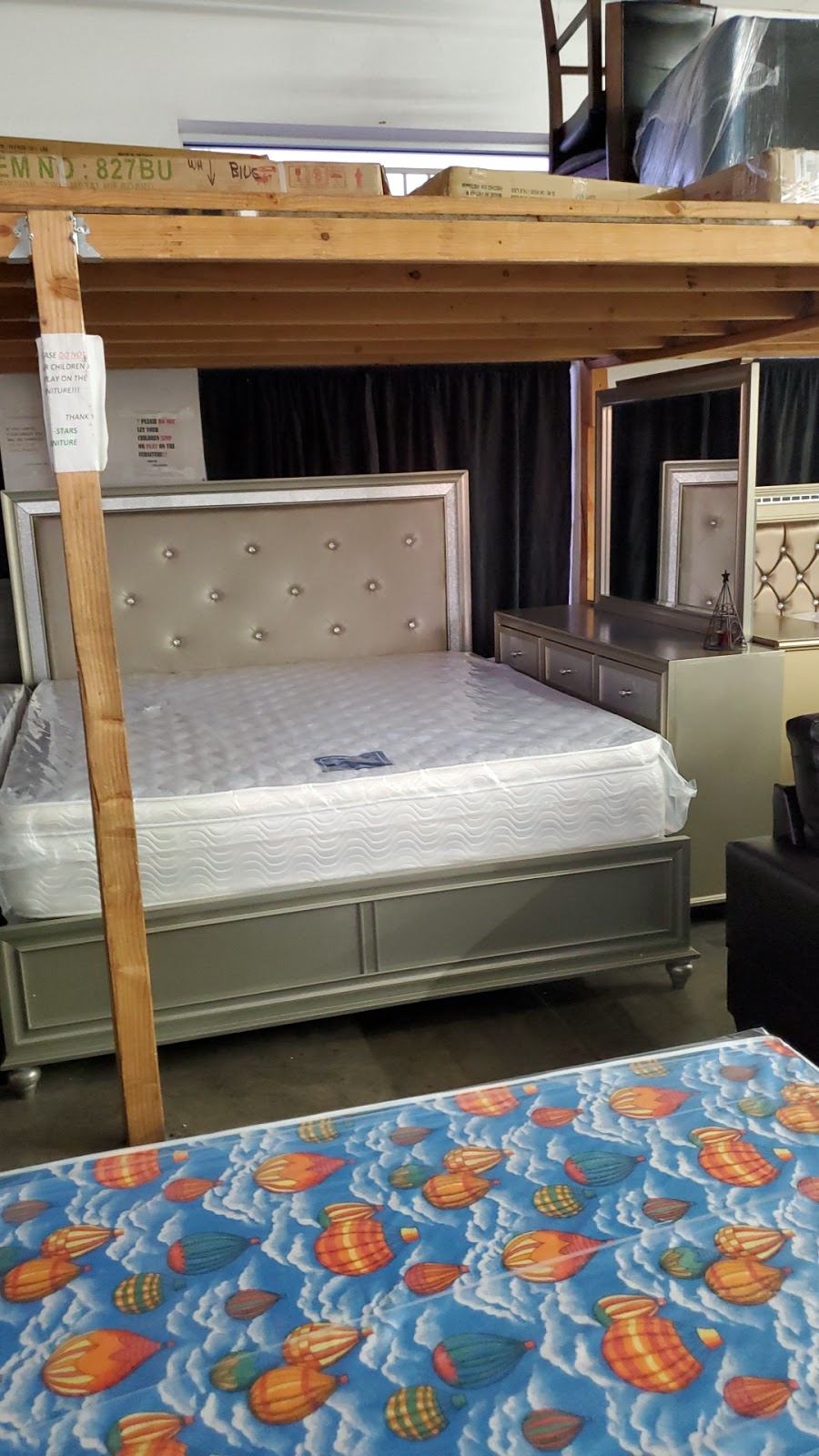 Starsfurniture | 6642 W Maryland Ave, Glendale, AZ 85301, USA | Phone: (623) 934-4474