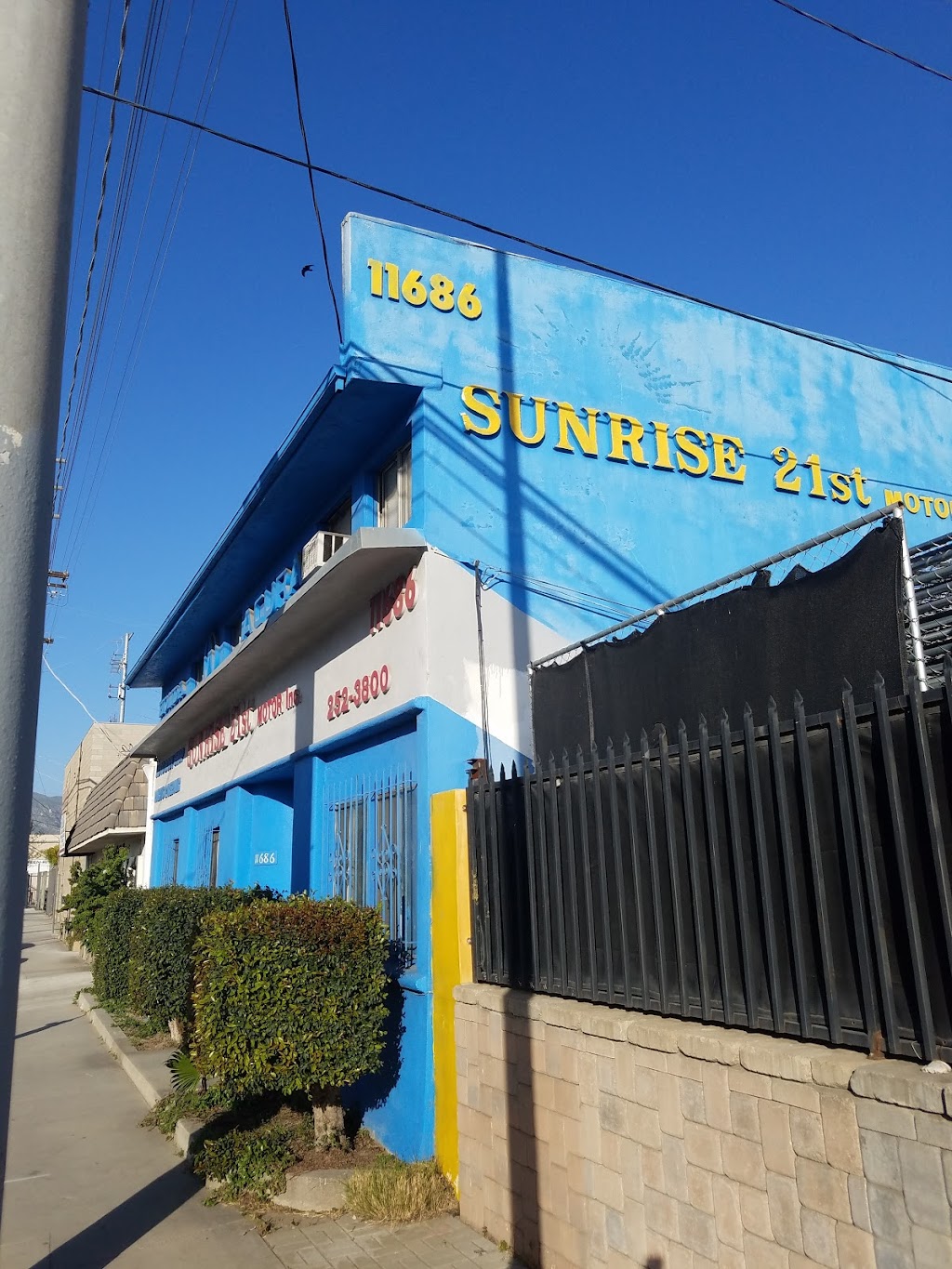 Sunrise 21st Motor Inc | 11686 Sheldon St, Sun Valley, CA 91352 | Phone: (818) 252-3800