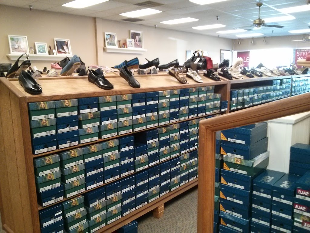 SAS Shoes | 1917 S 72nd St, Tacoma, WA 98408, USA | Phone: (253) 472-7355