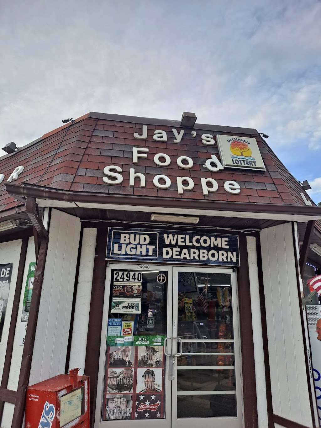 Jays Food Shoppe | 24940 Carlysle St, Dearborn, MI 48124, USA | Phone: (313) 565-7166