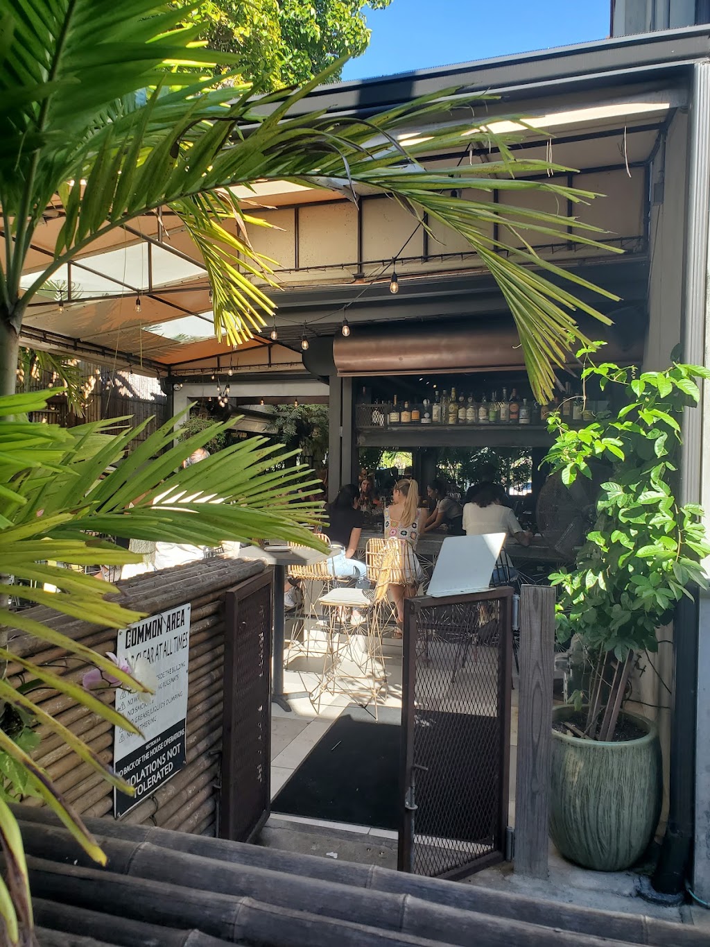 Vista Restaurant | 5020 NE 2nd Ave, Miami, FL 33137, USA | Phone: (305) 405-7547