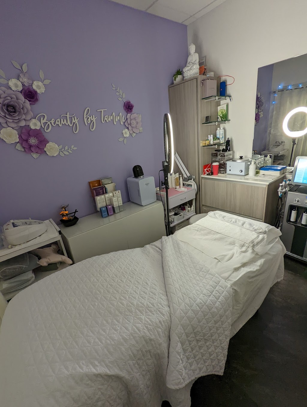 Sola Salon Studios | 917 E Arques Ave, Sunnyvale, CA 94085, USA | Phone: (408) 763-8800
