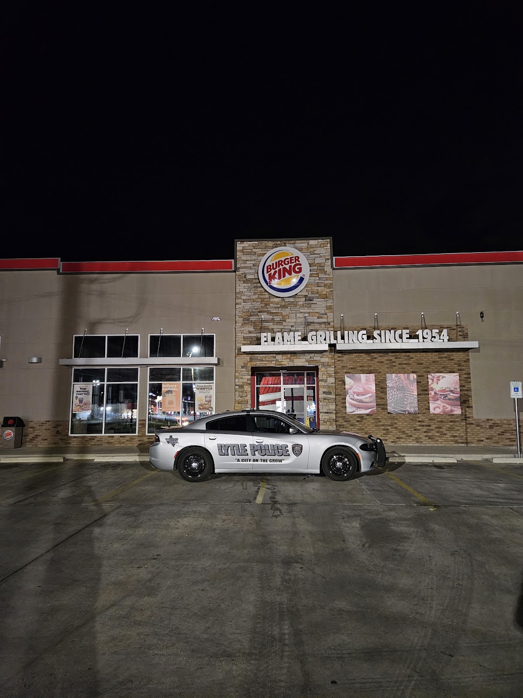 Burger King | 19380 McDonald St, Lytle, TX 78052, USA | Phone: (830) 772-6110