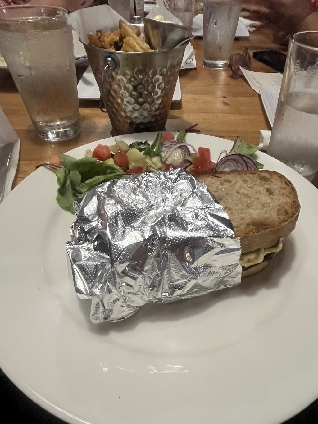 Silvios Trattoria e Pizzeria | 225 Canton Ctr Rd, Canton Township, MI 48188, USA | Phone: (734) 214-6666