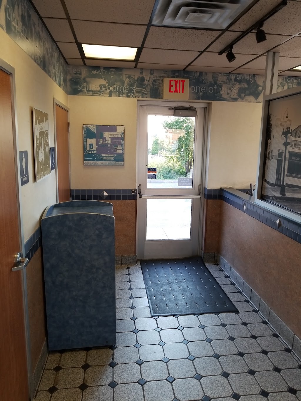 White Castle | 1111 Cambridge St, Hopkins, MN 55343, USA | Phone: (952) 933-5521