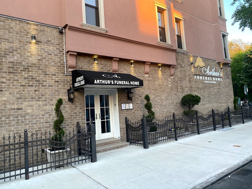 Arthurs Funeral Home Inc | 207 Nassau Ave, Brooklyn, NY 11222, USA | Phone: (718) 389-8500