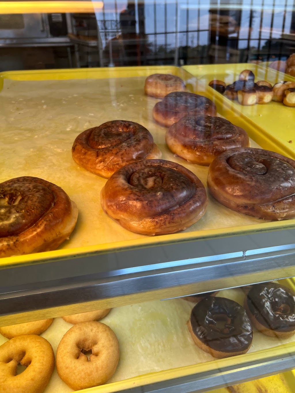 Top Doughnut | 2027 E State Hwy 356, Irving, TX 75060, USA | Phone: (972) 870-7307