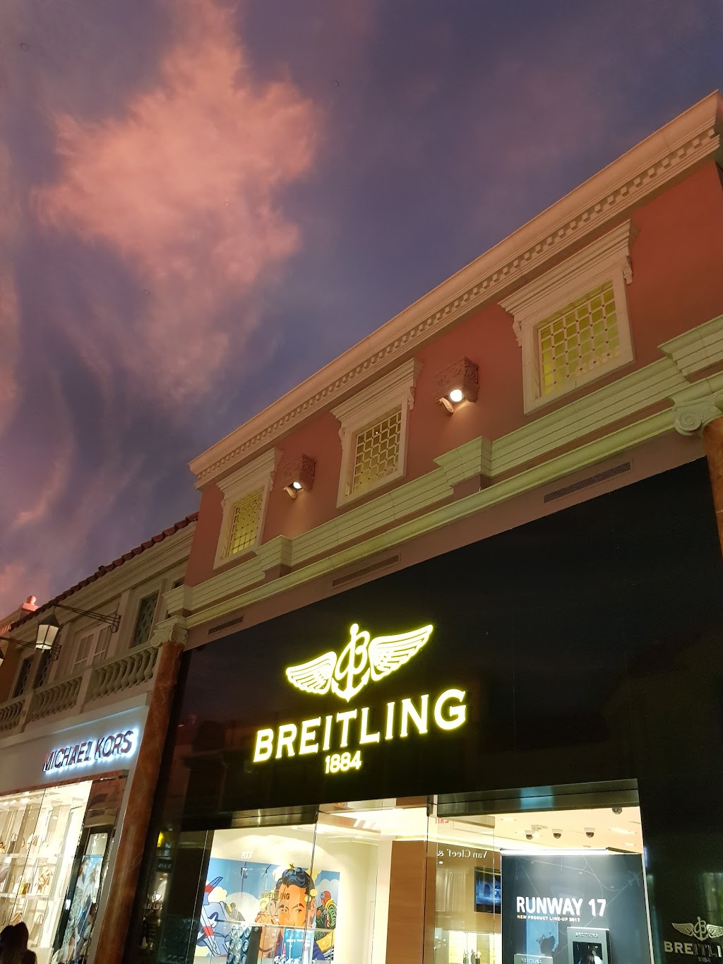Breitling Boutique | 3500 Las Vegas Blvd S, Las Vegas, NV 89109, USA | Phone: (702) 530-4985