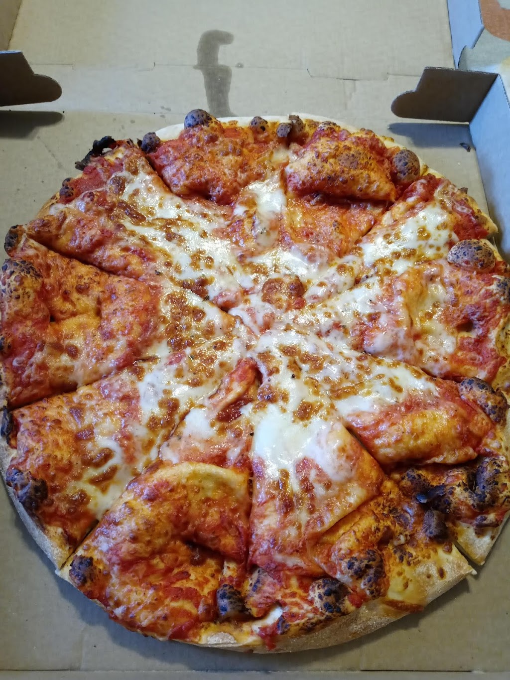 Foxs Pizza Den Inc. & Distribution Center | 4425 William Penn Hwy, Murrysville, PA 15668, USA | Phone: (724) 733-7888