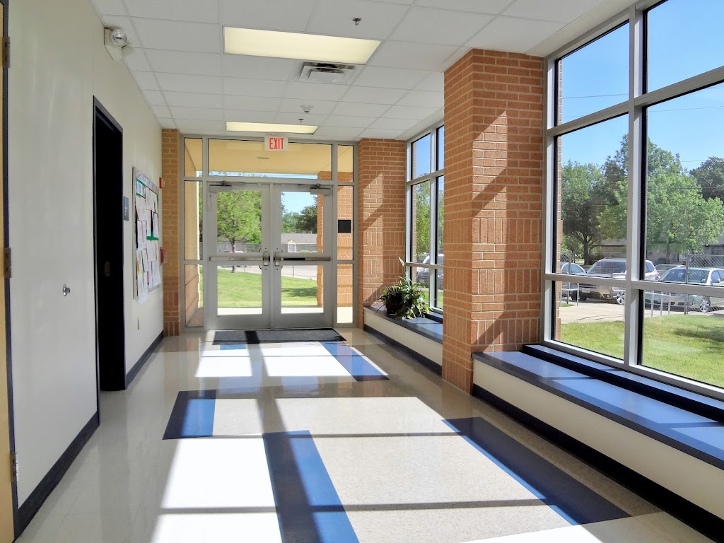 Nette Shultz Elementary School | 1502 Hanover Dr, Denton, TX 76209, USA | Phone: (940) 369-4500