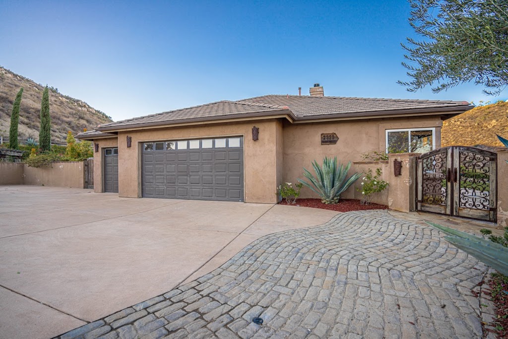 Universal Home Staging Company & Furniture Rental | 6650 Lusk Blvd B202, San Diego, CA 92121, USA | Phone: (858) 705-8397