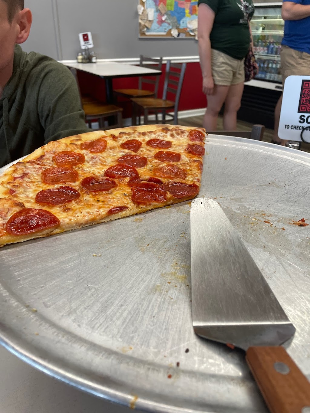 Giant Slice Pizza | 785 Sunset Blvd suite h, Corolla, NC 27927, USA | Phone: (252) 453-3199