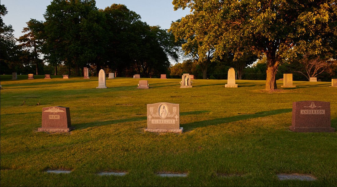Resurrection Cemetery | 2101 Lexington Ave S, Mendota Heights, MN 55120, United States | Phone: (651) 454-5072