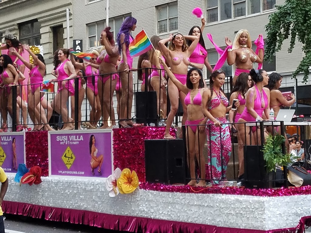 Susi Villa TS Bar - Transgender Parties | 500 W 48th St, New York, NY 10036, USA | Phone: (347) 778-1262