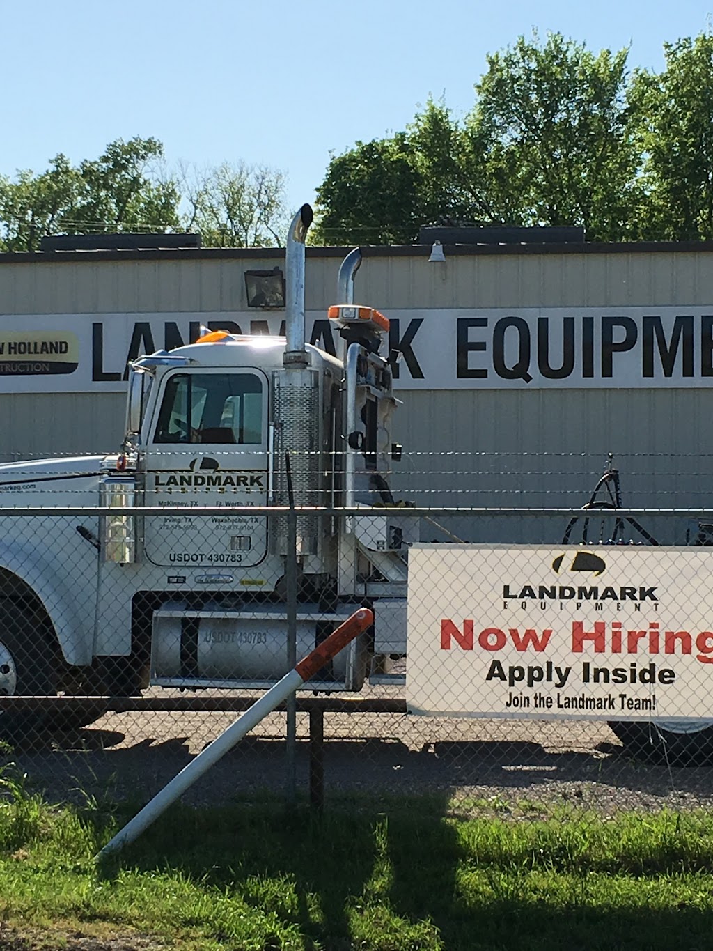 Landmark Equipment | 2200 W. Hwy 287, Business, Waxahachie, TX 75167, USA | Phone: (972) 937-0101