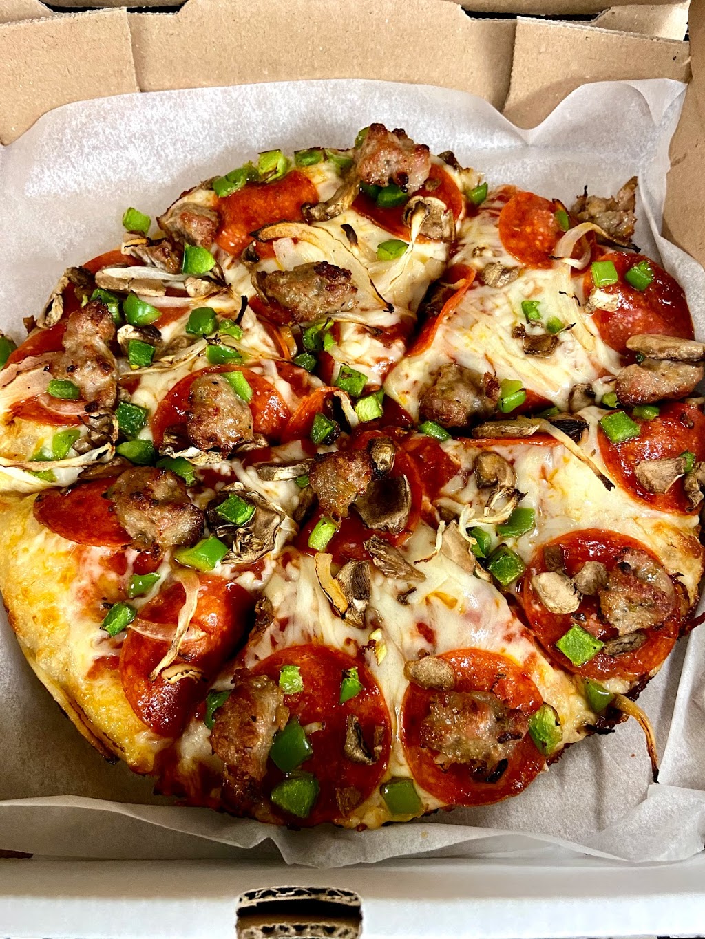 Primoz Pizza Parma | 10389 W Pleasant Valley Rd, Parma, OH 44130, USA | Phone: (440) 882-3939