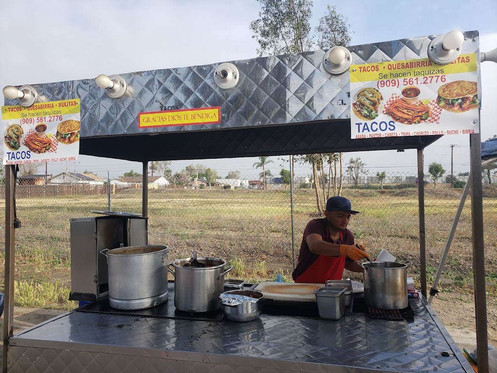 Tacos Laperlita | 14874 Merrill Ave, Fontana, CA 92335, USA | Phone: (909) 681-9075