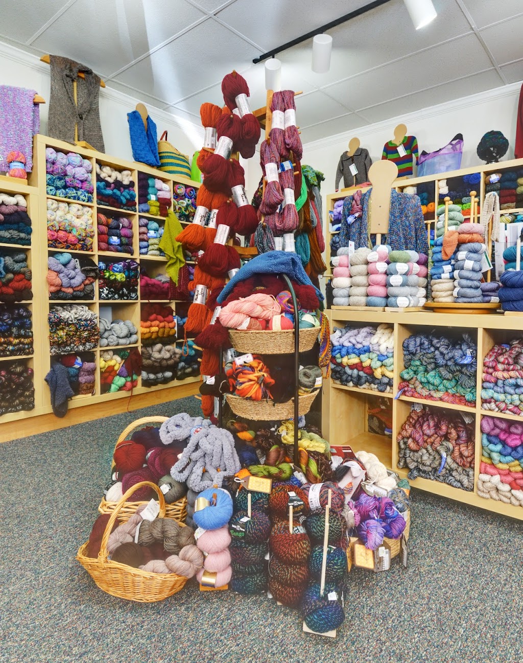 Iron Horse Fiber Art | 29 Coolidge St, Sherborn, MA 01770, USA | Phone: (508) 734-3434