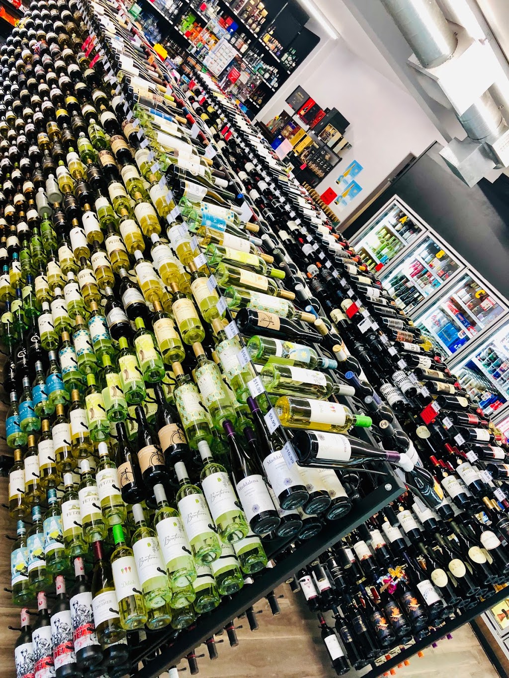 Village Liquor | 2905 Honolulu Ave, La Crescenta-Montrose, CA 91214 | Phone: (818) 248-9224