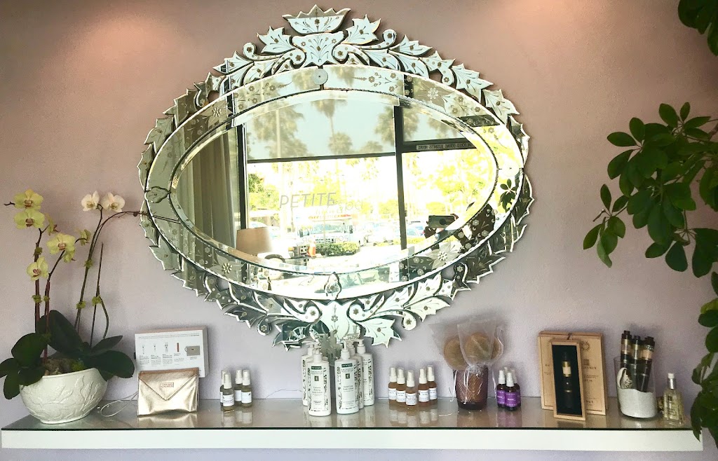 Petite Spa | 1333 2nd St suite 100/39, Santa Monica, CA 90401, USA | Phone: (310) 393-3105