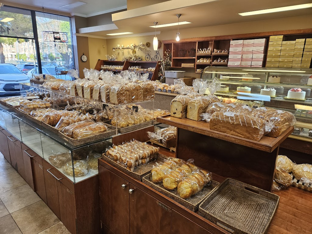 Bakers Village | 1488 Halford Ave, Santa Clara, CA 95051, USA | Phone: (408) 246-2434